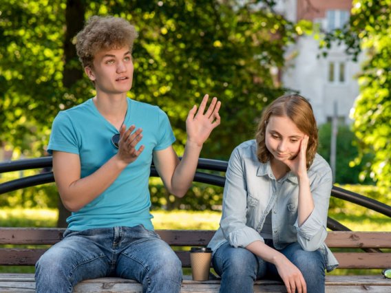 7 признаков, что ты ее уже заебал. Что делать, если девушка устала от отношений?