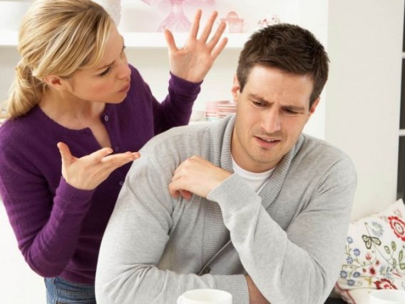 Почему девушки выносят мозг и что делать, если твоя психика в опасности?