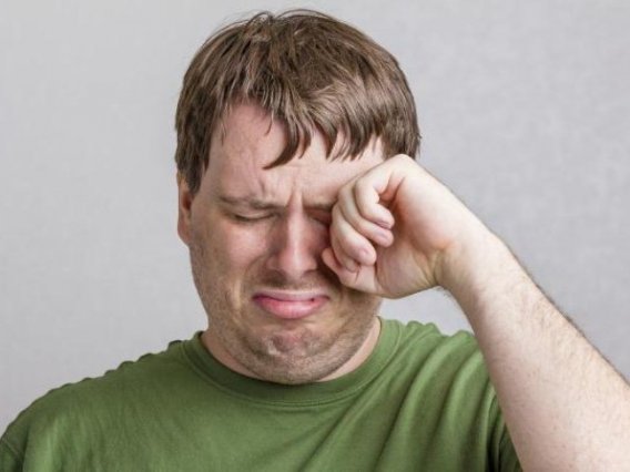 Почему мужчины такие слабые: как накачать свои яйца?